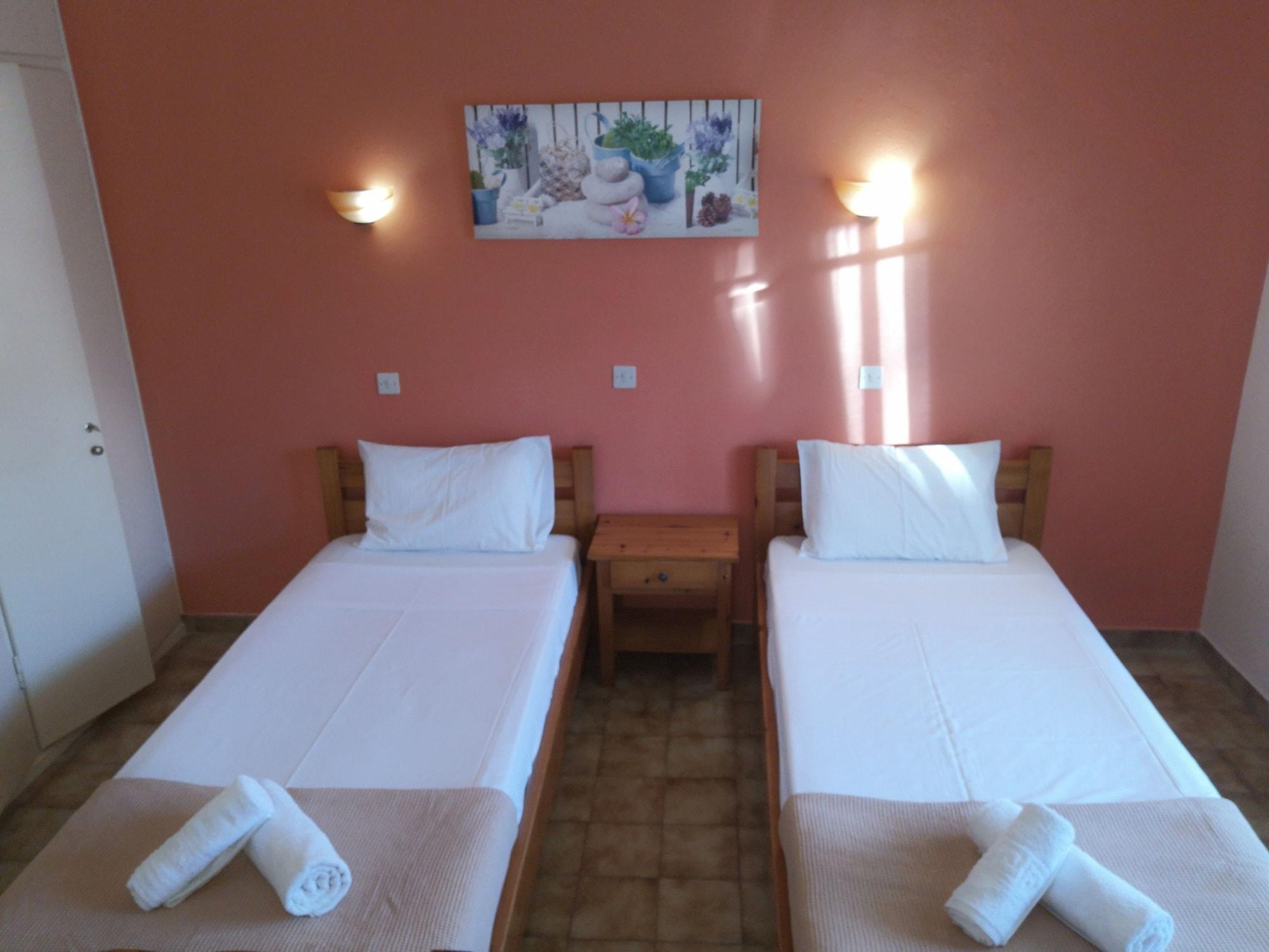 Elli Marina Studios And Apartments Benitses  Luaran gambar