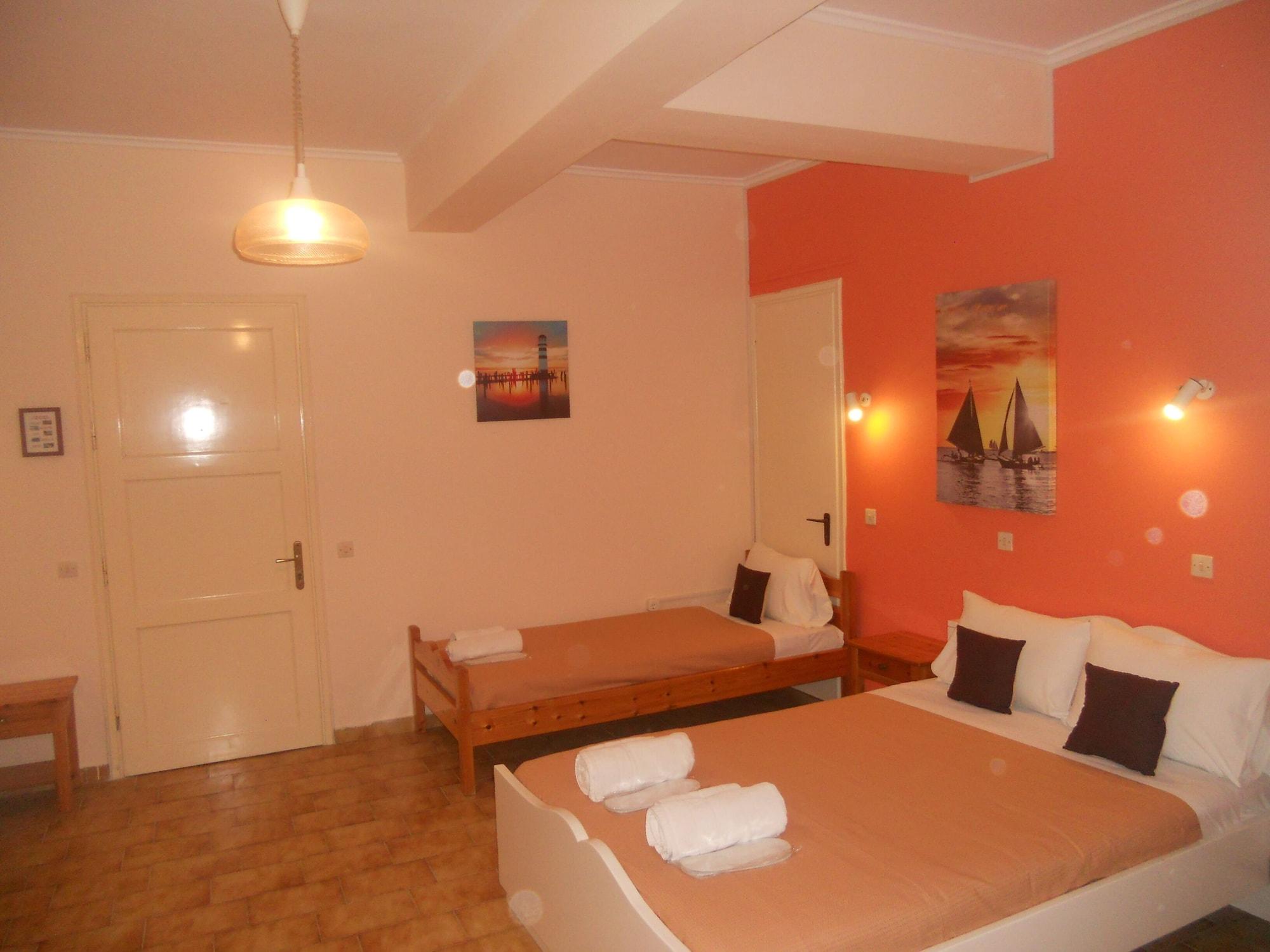 Elli Marina Studios And Apartments Benitses  Luaran gambar